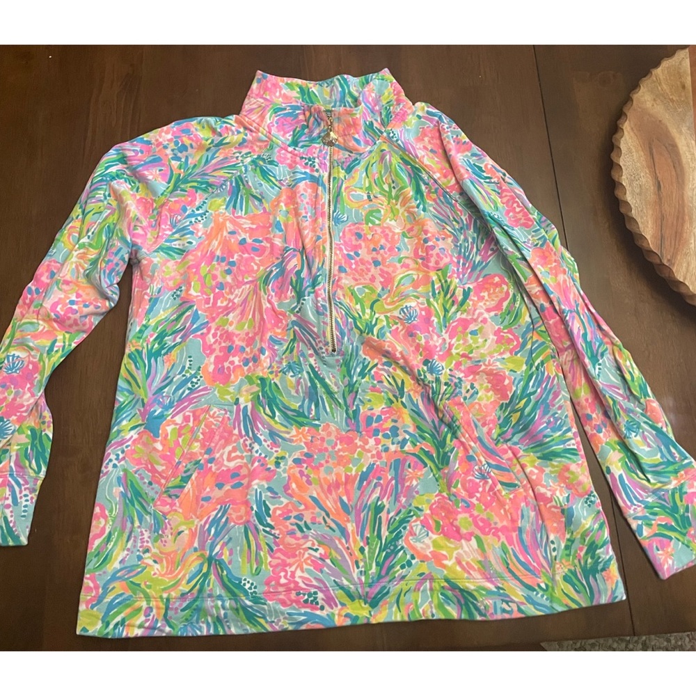 Lilly Pulitzer Popover. Lightly worn.